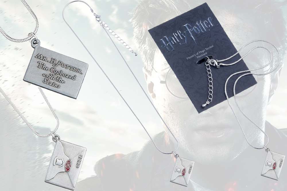 53584-HP HOGWARTS LETTER NECKLACE