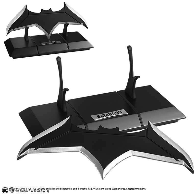 64299-DC BATMAN JL BATARANG PROP REPLICA