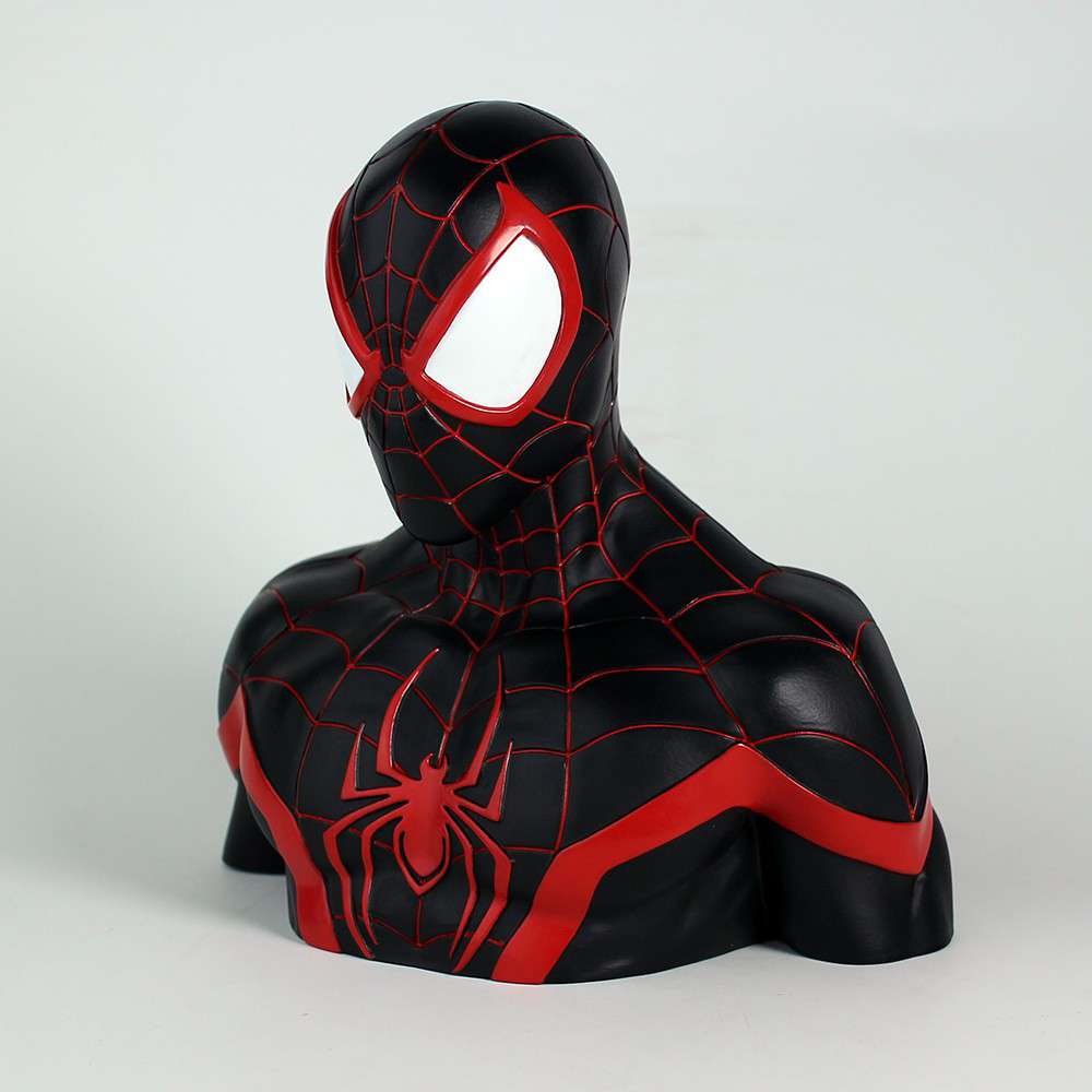 71046-SPIDER-MAN MILES MORALES DLX BUST BANK