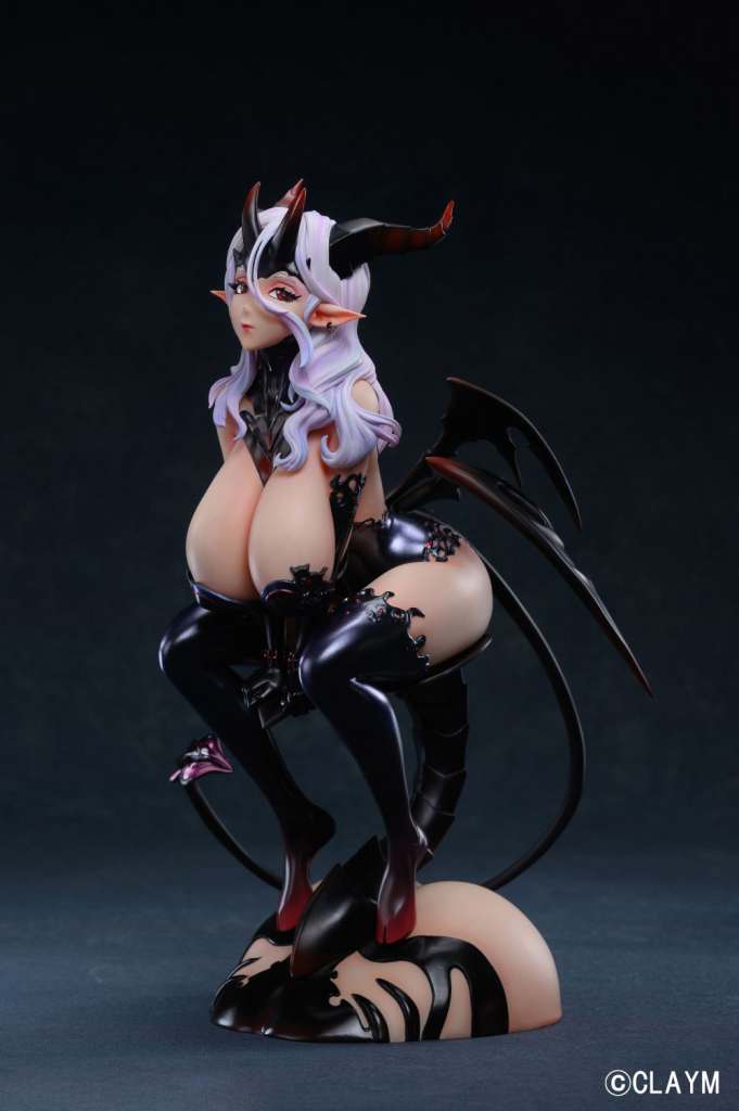 86425-SANIS 1/5 PVC STATUE