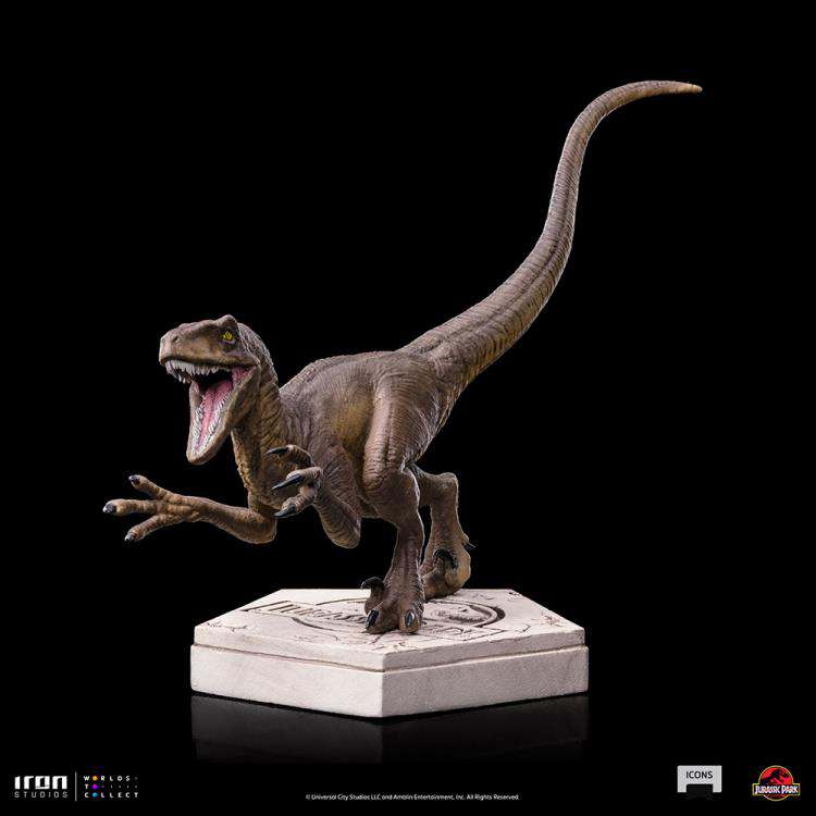 88311-JP ICONS VELOCIRAPTOR A STATUE