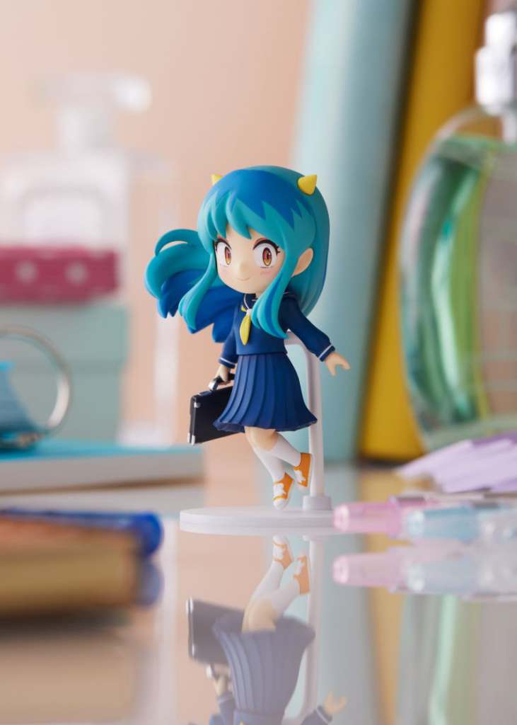 90644-URUSEI YATSURA LUM SCHOOL UNIF MINI FIG