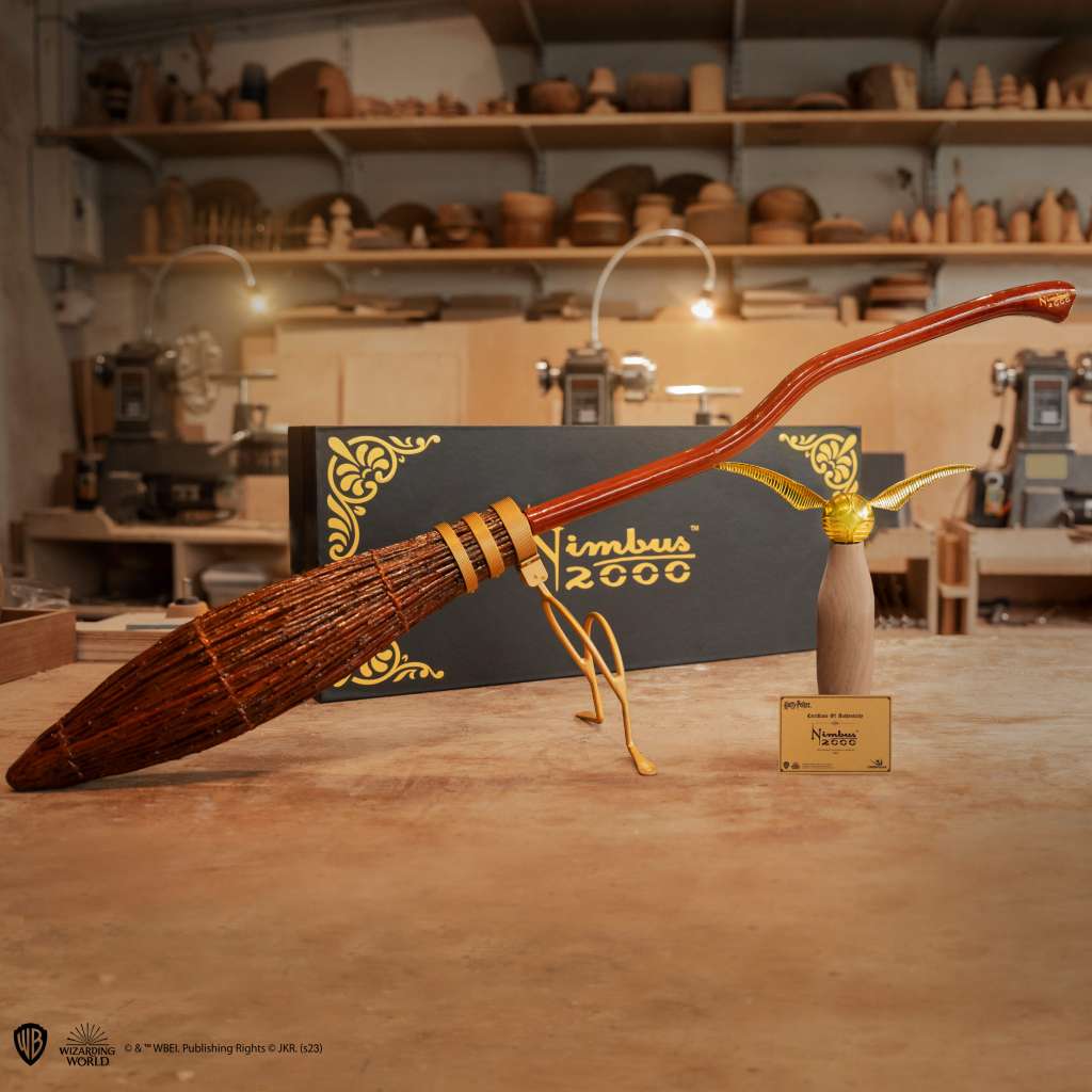 95093-HP NIMBUS 2000 JUNIOR 1:2 REPLICA